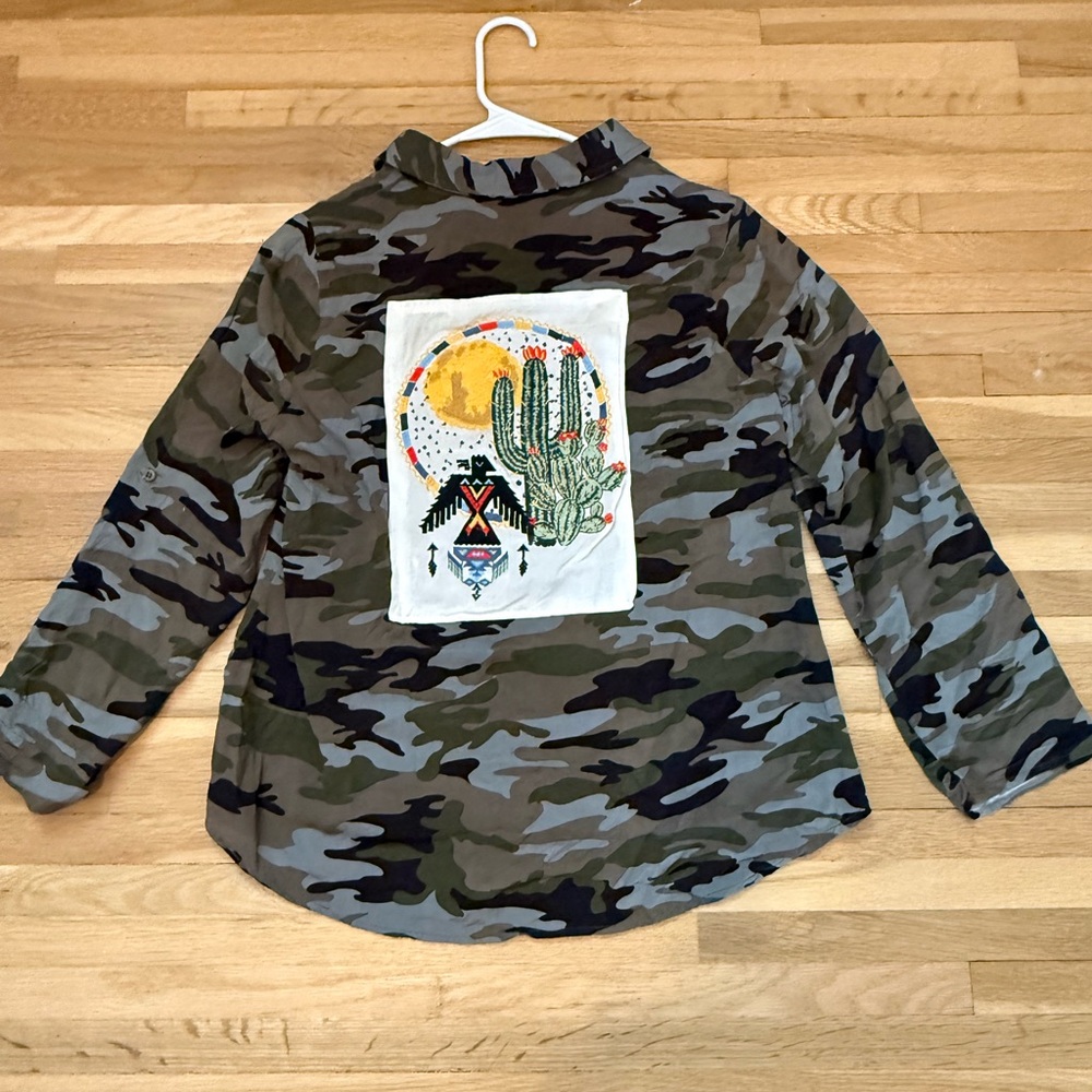 ANDREE BY UNIT Camo Button-Down Shirt with Desert Cactus Patch